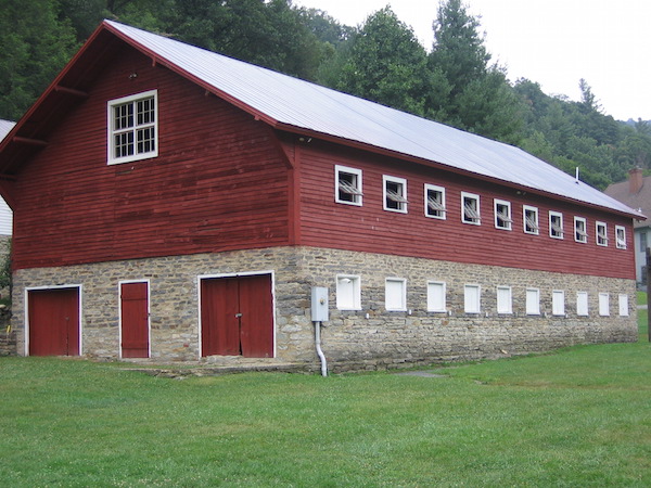 Apple Barn exterior